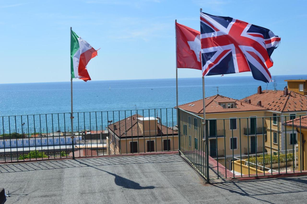 Hotel Geppi Pietra Ligure Eksteriør bilde