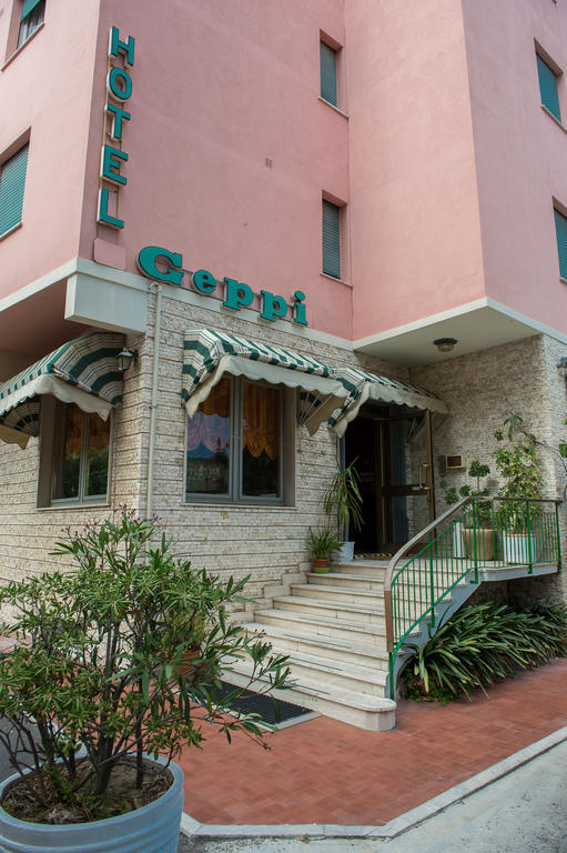 Hotel Geppi Pietra Ligure Eksteriør bilde